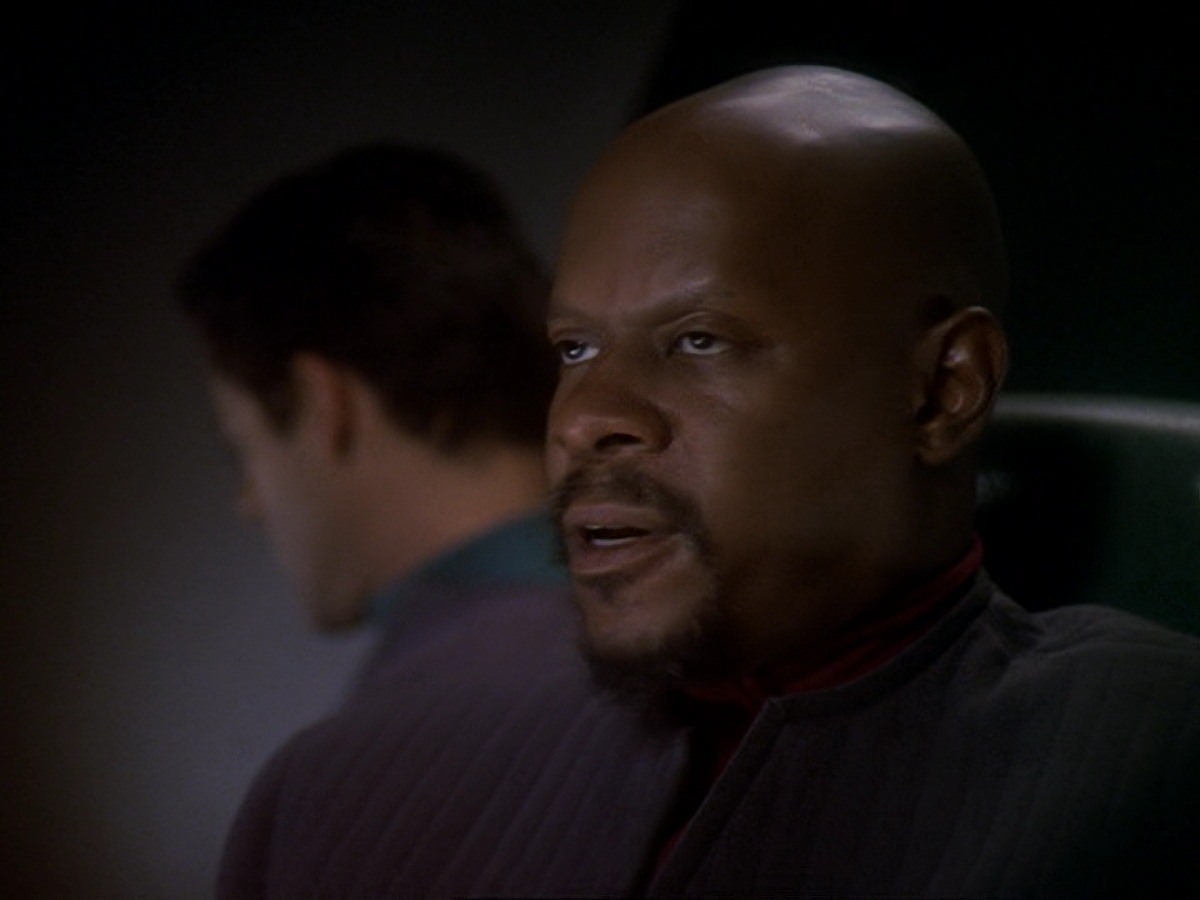 extant_StarTrek_DS9_6x25-TheSoundOfHerVoice_3195.jpg