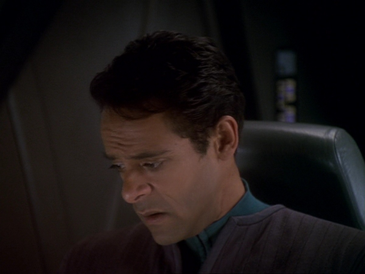 extant_StarTrek_DS9_6x25-TheSoundOfHerVoice_3197.jpg