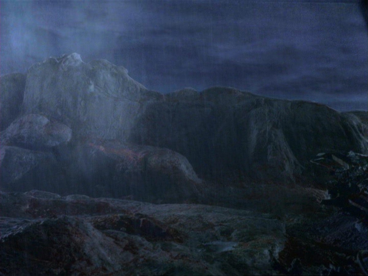 extant_StarTrek_DS9_6x25-TheSoundOfHerVoice_3222.jpg