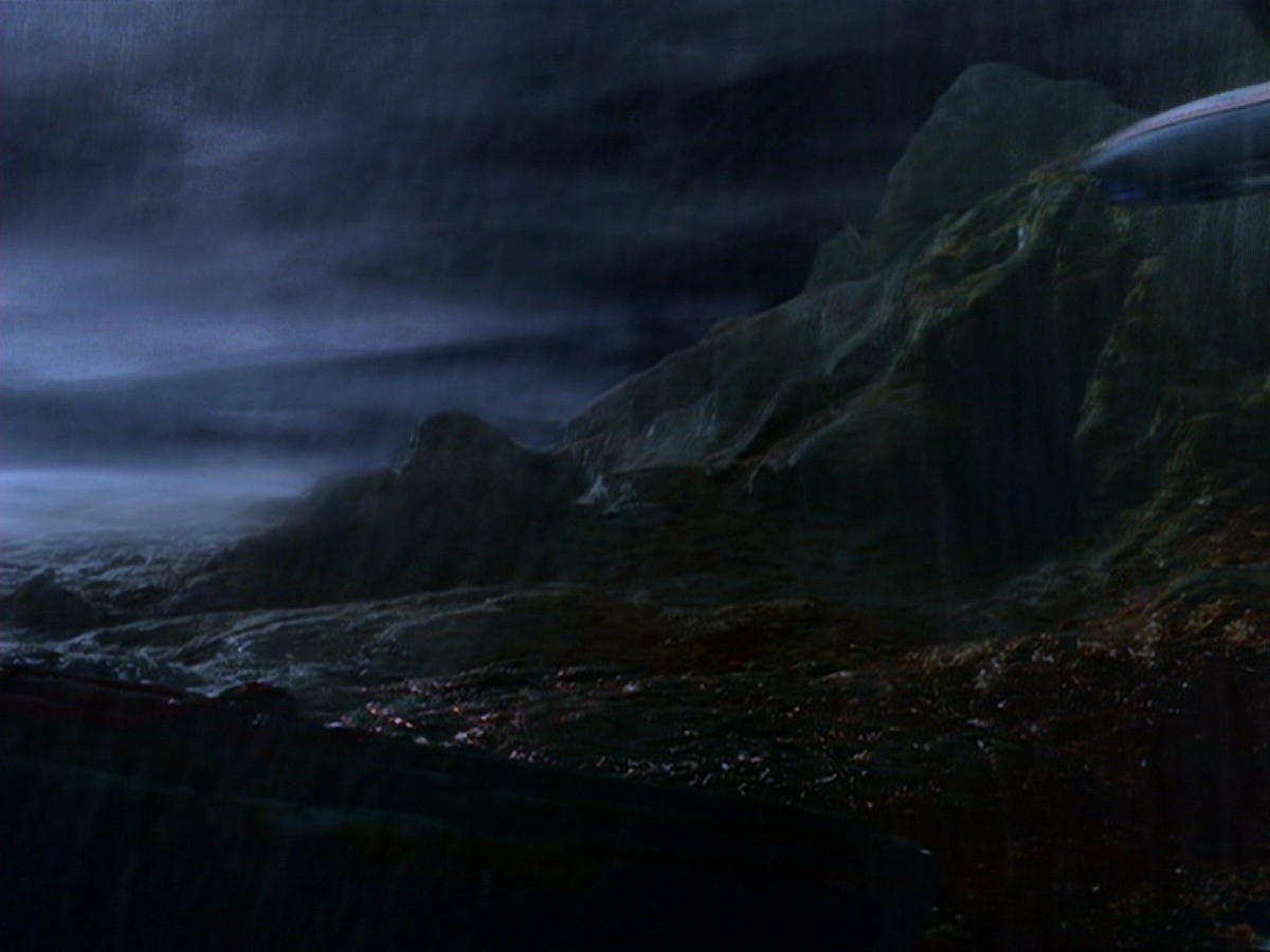 extant_StarTrek_DS9_6x25-TheSoundOfHerVoice_3240.jpg