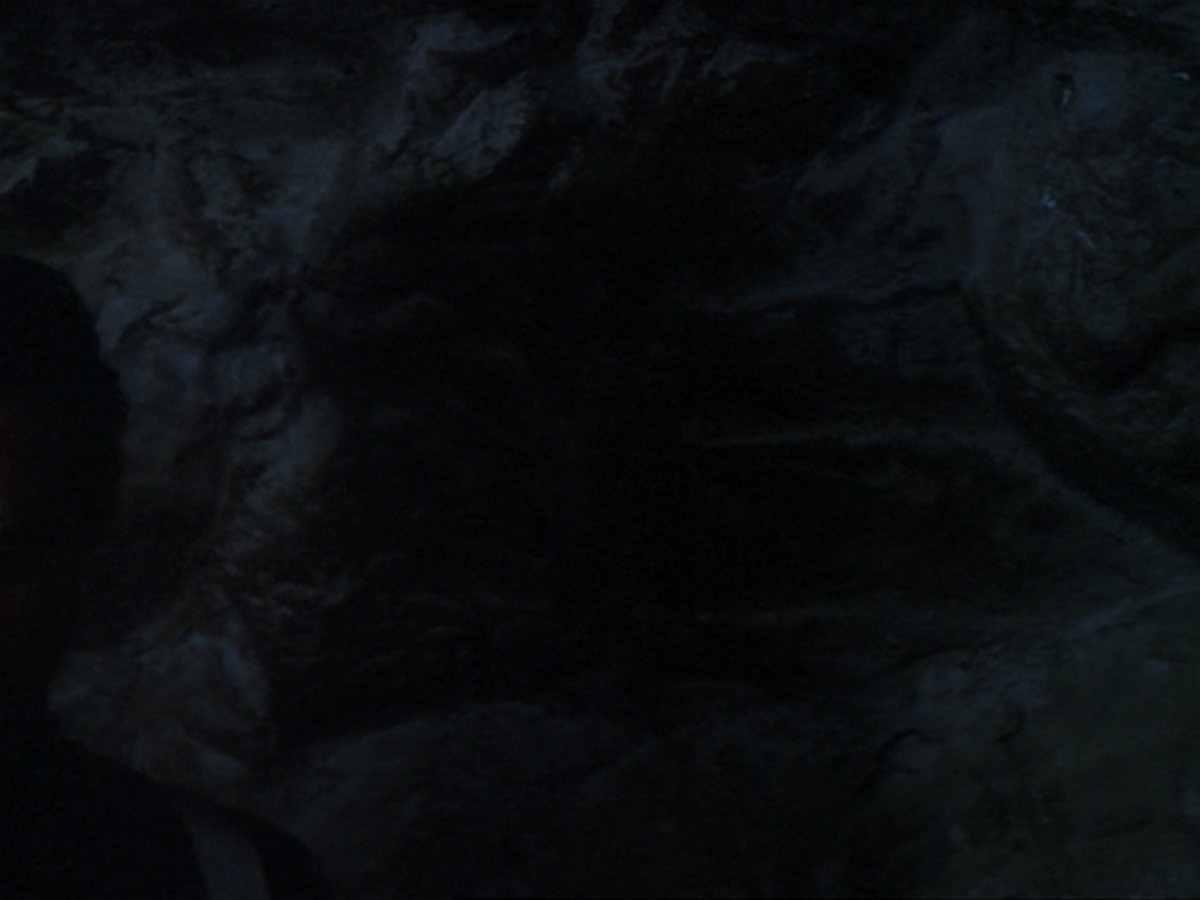 extant_StarTrek_DS9_6x25-TheSoundOfHerVoice_3318.jpg