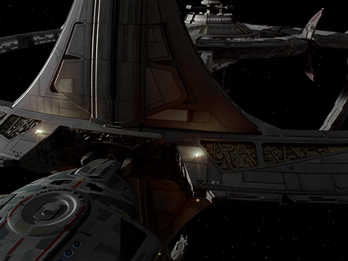 extant_StarTrek_DS9_6x25-TheSoundOfHerVoice_3456.jpg