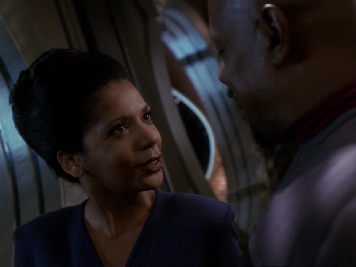extant_StarTrek_DS9_6x25-TheSoundOfHerVoice_3524.jpg