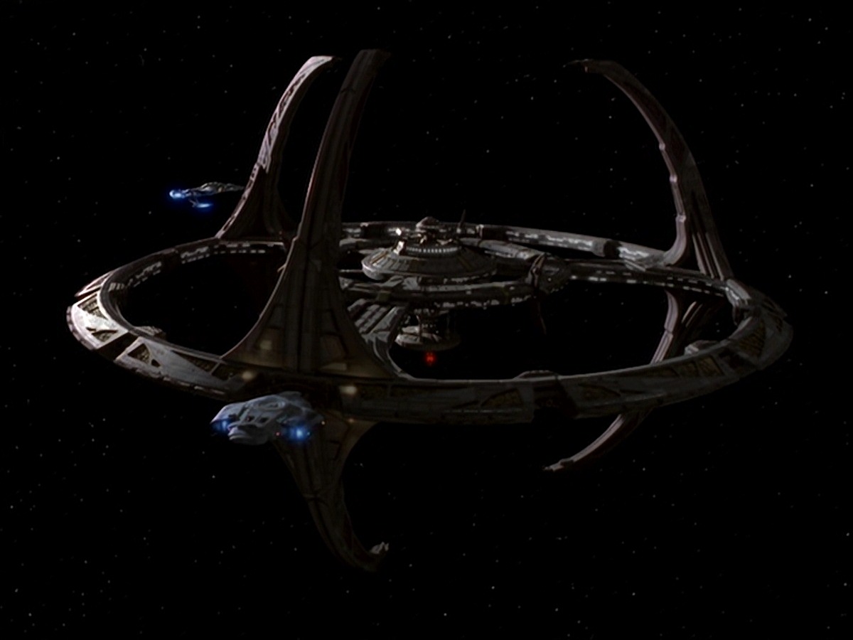 extant_StarTrek_DS9_6x25-TheSoundOfHerVoice_3749.jpg