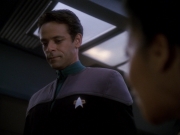 Filename=extant_StarTrek_DS9_6x25-TheSoundOfHerVoice_0213.jpg
Filesize=117KiB
Dimensions=1200x900
Date added=Jan 13, 2020 extant_StarTrek_DS9_6x25-TheSoundOfHerVoice_0213.jpg