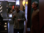 Filename=extant_StarTrek_DS9_6x25-TheSoundOfHerVoice_0669.jpg
Filesize=145KiB
Dimensions=1200x900
Date added=Jan 13, 2020 extant_StarTrek_DS9_6x25-TheSoundOfHerVoice_0669.jpg