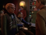 Filename=extant_StarTrek_DS9_6x25-TheSoundOfHerVoice_0689.jpg
Filesize=148KiB
Dimensions=1200x900
Date added=Jan 13, 2020 extant_StarTrek_DS9_6x25-TheSoundOfHerVoice_0689.jpg