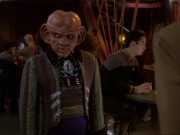 extant_StarTrek_DS9_6x25-TheSoundOfHerVoice_0722.jpg