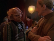 extant_StarTrek_DS9_6x25-TheSoundOfHerVoice_0750.jpg