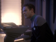 Filename=extant_StarTrek_DS9_6x25-TheSoundOfHerVoice_1176.jpg
Filesize=125KiB
Dimensions=1200x900
Date added=Jan 13, 2020 extant_StarTrek_DS9_6x25-TheSoundOfHerVoice_1176.jpg