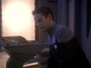 Filename=extant_StarTrek_DS9_6x25-TheSoundOfHerVoice_1179.jpg
Filesize=121KiB
Dimensions=1200x900
Date added=Jan 13, 2020 extant_StarTrek_DS9_6x25-TheSoundOfHerVoice_1179.jpg