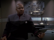 Filename=extant_StarTrek_DS9_6x25-TheSoundOfHerVoice_1263.jpg
Filesize=129KiB
Dimensions=1200x900
Date added=Jan 13, 2020 extant_StarTrek_DS9_6x25-TheSoundOfHerVoice_1263.jpg