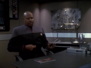 Filename=extant_StarTrek_DS9_6x25-TheSoundOfHerVoice_1387.jpg
Filesize=140KiB
Dimensions=1200x900
Date added=Jan 13, 2020 extant_StarTrek_DS9_6x25-TheSoundOfHerVoice_1387.jpg