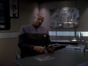Filename=extant_StarTrek_DS9_6x25-TheSoundOfHerVoice_1389.jpg
Filesize=148KiB
Dimensions=1200x900
Date added=Jan 13, 2020 extant_StarTrek_DS9_6x25-TheSoundOfHerVoice_1389.jpg