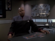 Filename=extant_StarTrek_DS9_6x25-TheSoundOfHerVoice_1394.jpg
Filesize=145KiB
Dimensions=1200x900
Date added=Jan 13, 2020 extant_StarTrek_DS9_6x25-TheSoundOfHerVoice_1394.jpg