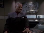Filename=extant_StarTrek_DS9_6x25-TheSoundOfHerVoice_1404.jpg
Filesize=136KiB
Dimensions=1200x900
Date added=Jan 13, 2020 extant_StarTrek_DS9_6x25-TheSoundOfHerVoice_1404.jpg