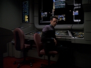 Filename=extant_StarTrek_DS9_6x25-TheSoundOfHerVoice_1635.jpg
Filesize=136KiB
Dimensions=1200x900
Date added=Jan 13, 2020 extant_StarTrek_DS9_6x25-TheSoundOfHerVoice_1635.jpg