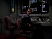 Filename=extant_StarTrek_DS9_6x25-TheSoundOfHerVoice_1637.jpg
Filesize=135KiB
Dimensions=1200x900
Date added=Jan 13, 2020 extant_StarTrek_DS9_6x25-TheSoundOfHerVoice_1637.jpg