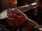 Filename=extant_StarTrek_DS9_6x25-TheSoundOfHerVoice_2567.jpg
Filesize=161KiB
Dimensions=1200x900
Date added=Jan 13, 2020 extant_StarTrek_DS9_6x25-TheSoundOfHerVoice_2567.jpg
