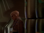 extant_StarTrek_DS9_6x25-TheSoundOfHerVoice_2732.jpg