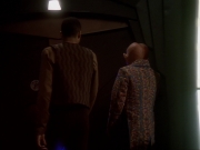 extant_StarTrek_DS9_6x25-TheSoundOfHerVoice_2736.jpg