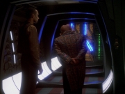 extant_StarTrek_DS9_6x25-TheSoundOfHerVoice_2742.jpg
