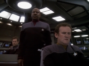 extant_StarTrek_DS9_6x25-TheSoundOfHerVoice_3014.jpg