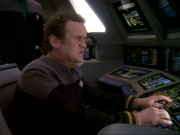 extant_StarTrek_DS9_6x25-TheSoundOfHerVoice_3045.jpg