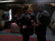 Filename=extant_StarTrek_DS9_6x25-TheSoundOfHerVoice_3485.jpg
Filesize=149KiB
Dimensions=1200x900
Date added=Jan 13, 2020 extant_StarTrek_DS9_6x25-TheSoundOfHerVoice_3485.jpg
