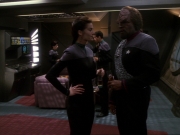 Filename=extant_StarTrek_DS9_6x25-TheSoundOfHerVoice_3486.jpg
Filesize=149KiB
Dimensions=1200x900
Date added=Jan 13, 2020 extant_StarTrek_DS9_6x25-TheSoundOfHerVoice_3486.jpg