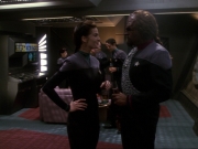 Filename=extant_StarTrek_DS9_6x25-TheSoundOfHerVoice_3490.jpg
Filesize=147KiB
Dimensions=1200x900
Date added=Jan 13, 2020 extant_StarTrek_DS9_6x25-TheSoundOfHerVoice_3490.jpg
