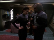 Filename=extant_StarTrek_DS9_6x25-TheSoundOfHerVoice_3491.jpg
Filesize=149KiB
Dimensions=1200x900
Date added=Jan 13, 2020 extant_StarTrek_DS9_6x25-TheSoundOfHerVoice_3491.jpg