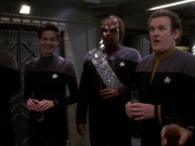 Filename=extant_StarTrek_DS9_6x25-TheSoundOfHerVoice_3605.jpg
Filesize=144KiB
Dimensions=1200x900
Date added=Jan 13, 2020 extant_StarTrek_DS9_6x25-TheSoundOfHerVoice_3605.jpg