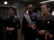 Filename=extant_StarTrek_DS9_6x25-TheSoundOfHerVoice_3643.jpg
Filesize=151KiB
Dimensions=1200x900
Date added=Jan 13, 2020 extant_StarTrek_DS9_6x25-TheSoundOfHerVoice_3643.jpg