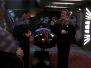 Filename=extant_StarTrek_DS9_6x25-TheSoundOfHerVoice_3681.jpg
Filesize=153KiB
Dimensions=1200x900
Date added=Jan 13, 2020 extant_StarTrek_DS9_6x25-TheSoundOfHerVoice_3681.jpg