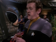 Filename=extant_StarTrek_DS9_6x25-TheSoundOfHerVoice_3708.jpg
Filesize=149KiB
Dimensions=1200x900
Date added=Jan 13, 2020 extant_StarTrek_DS9_6x25-TheSoundOfHerVoice_3708.jpg