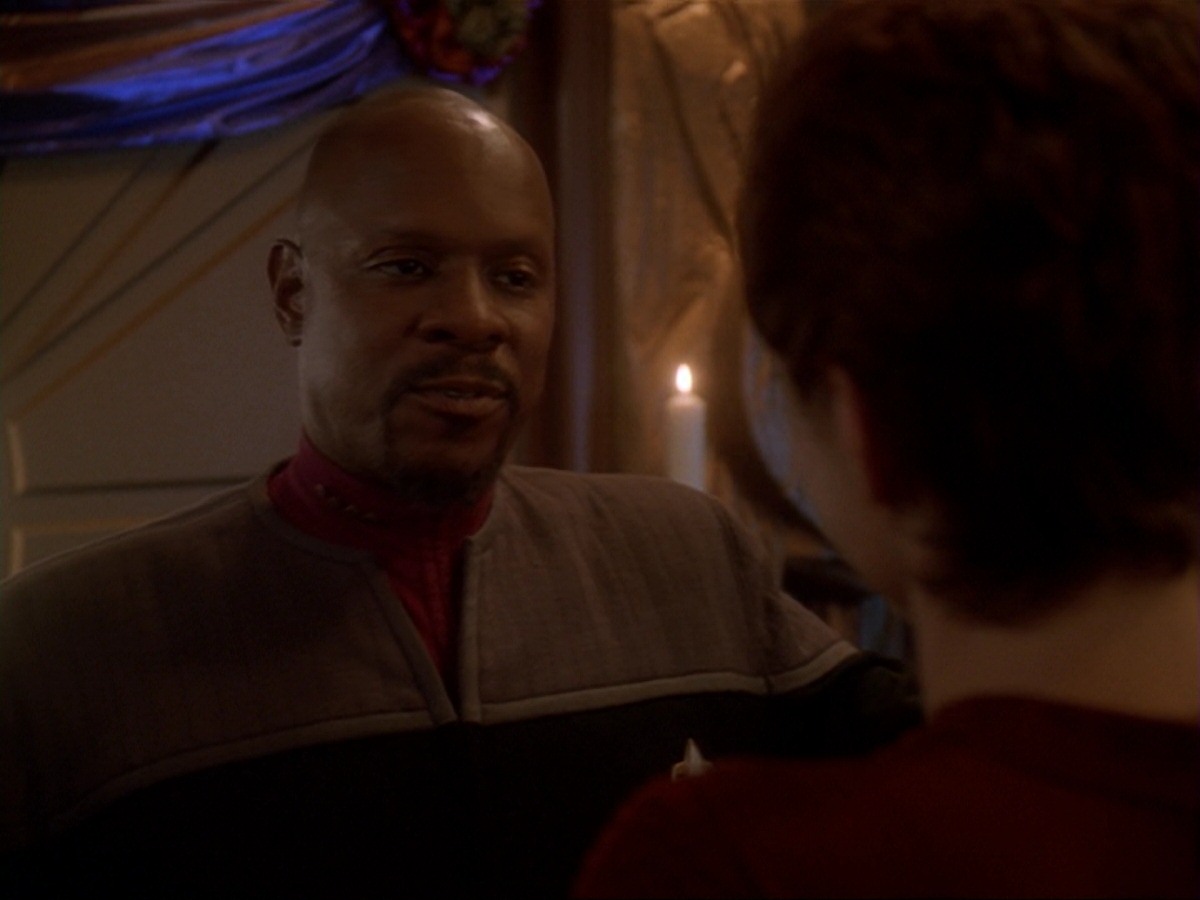 extant_StarTrek_DS9_6x26-TearsOfTheProphets_0039.jpg