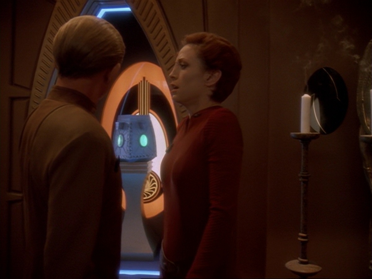 extant_StarTrek_DS9_6x26-TearsOfTheProphets_0120.jpg