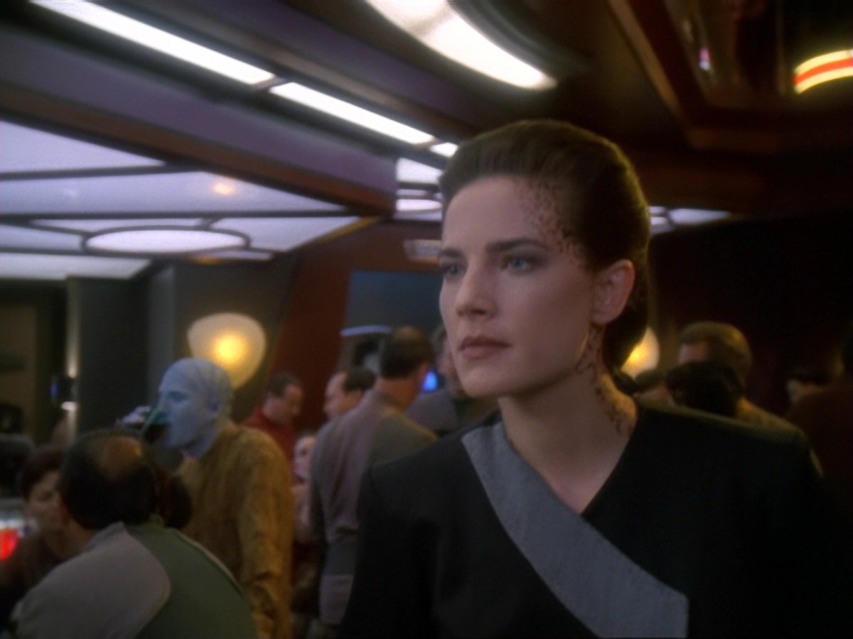 extant_StarTrek_DS9_6x26-TearsOfTheProphets_0490.jpg
