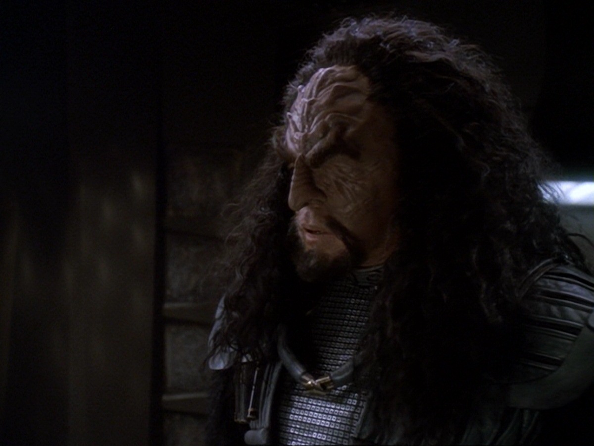 extant_StarTrek_DS9_6x26-TearsOfTheProphets_0559.jpg