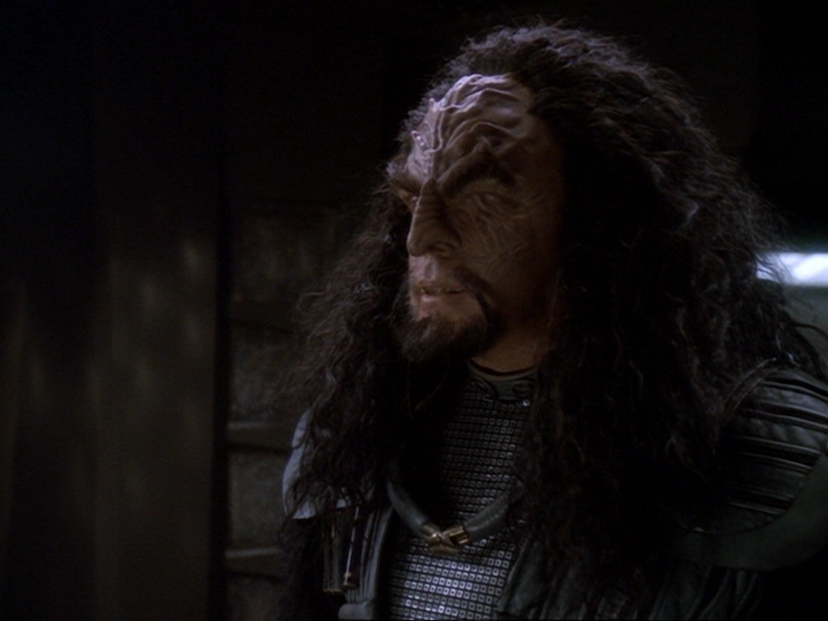 extant_StarTrek_DS9_6x26-TearsOfTheProphets_0560.jpg