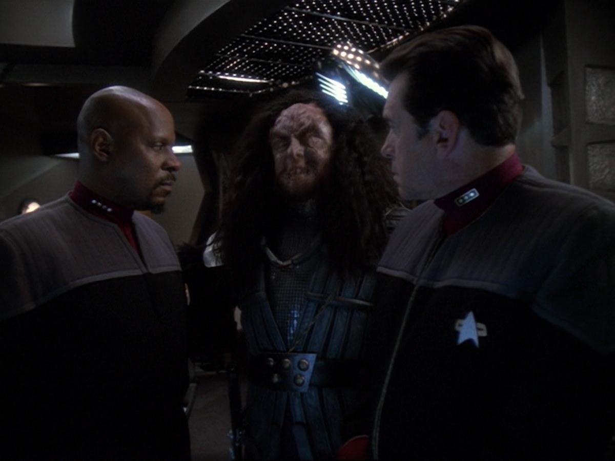 extant_StarTrek_DS9_6x26-TearsOfTheProphets_0577.jpg
