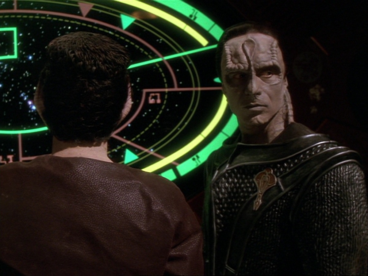 extant_StarTrek_DS9_6x26-TearsOfTheProphets_0655.jpg