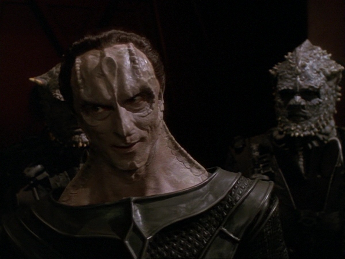 extant_StarTrek_DS9_6x26-TearsOfTheProphets_0698.jpg