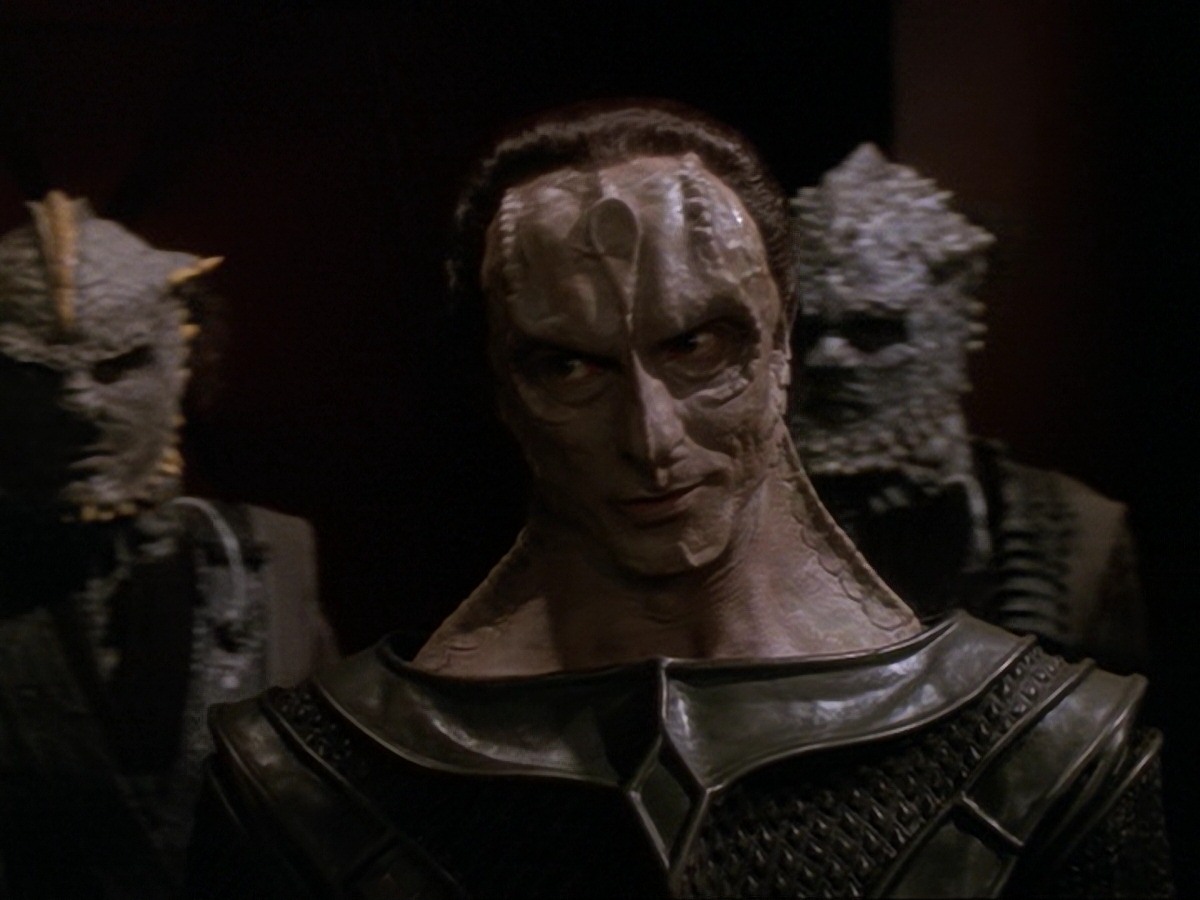 extant_StarTrek_DS9_6x26-TearsOfTheProphets_0699.jpg