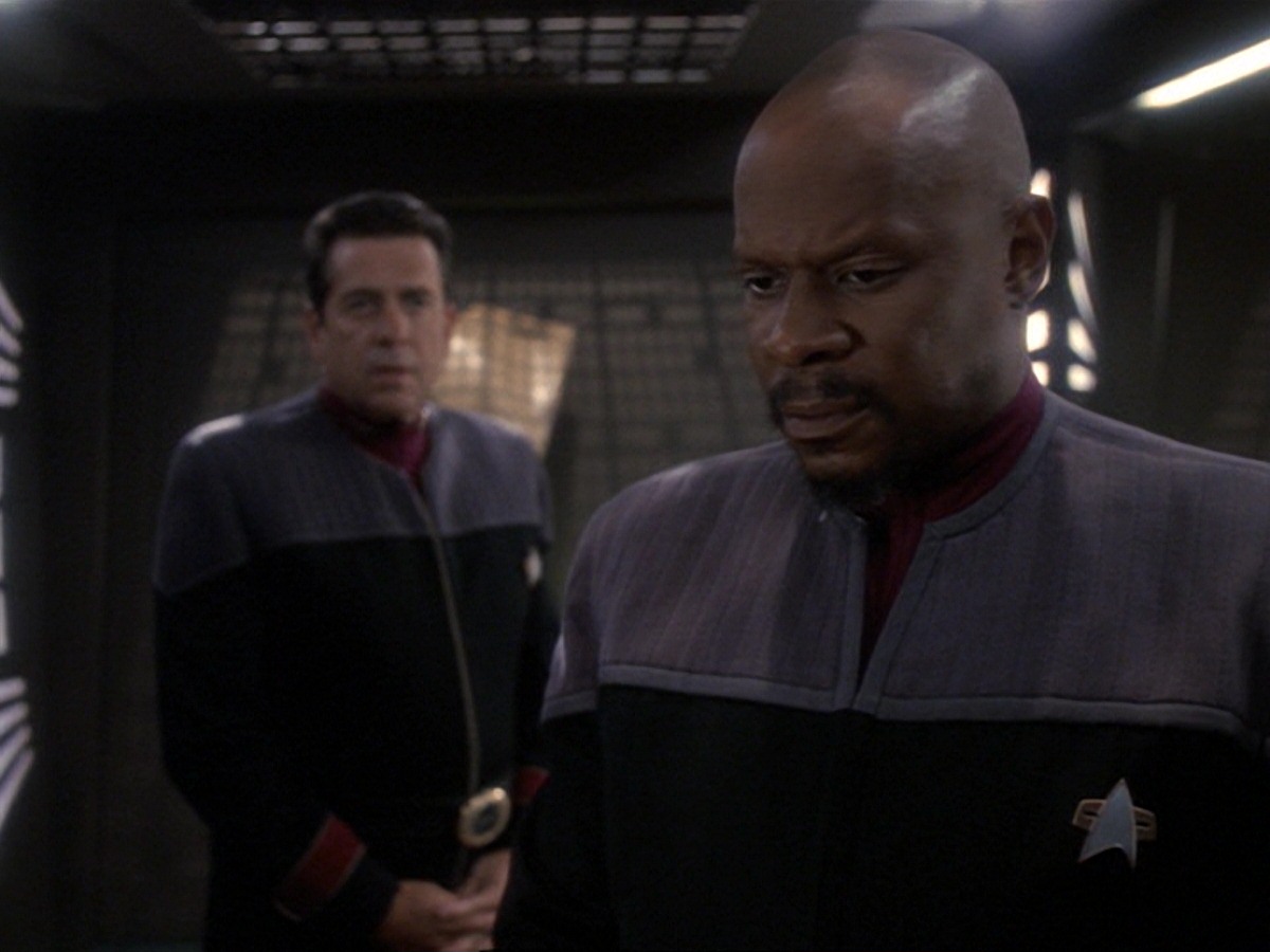 extant_StarTrek_DS9_6x26-TearsOfTheProphets_1678.jpg
