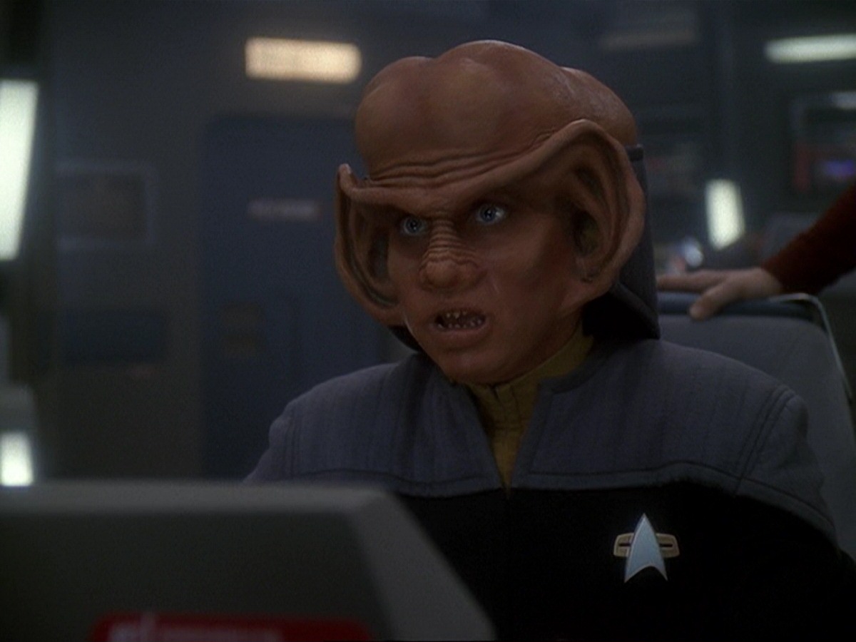 extant_StarTrek_DS9_6x26-TearsOfTheProphets_2965.jpg
