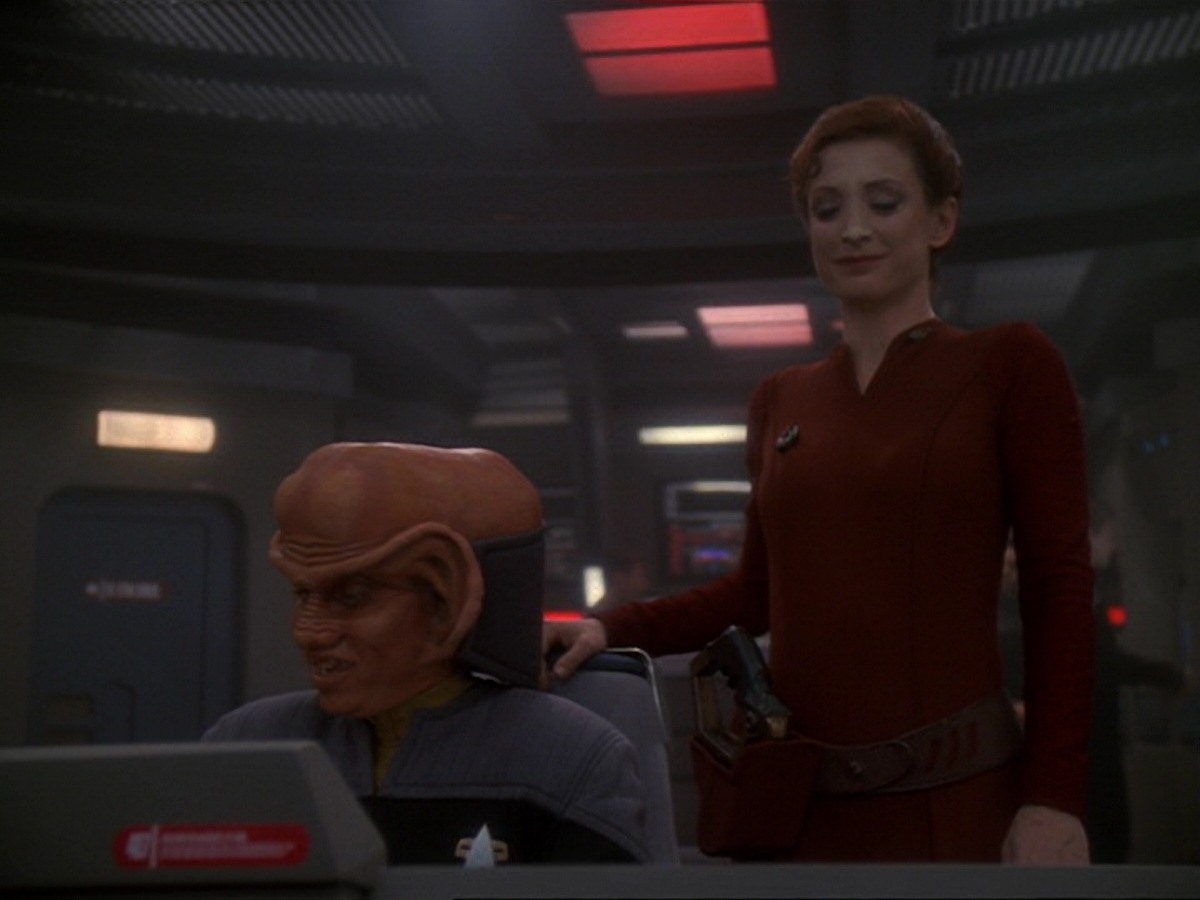 extant_StarTrek_DS9_6x26-TearsOfTheProphets_3051.jpg