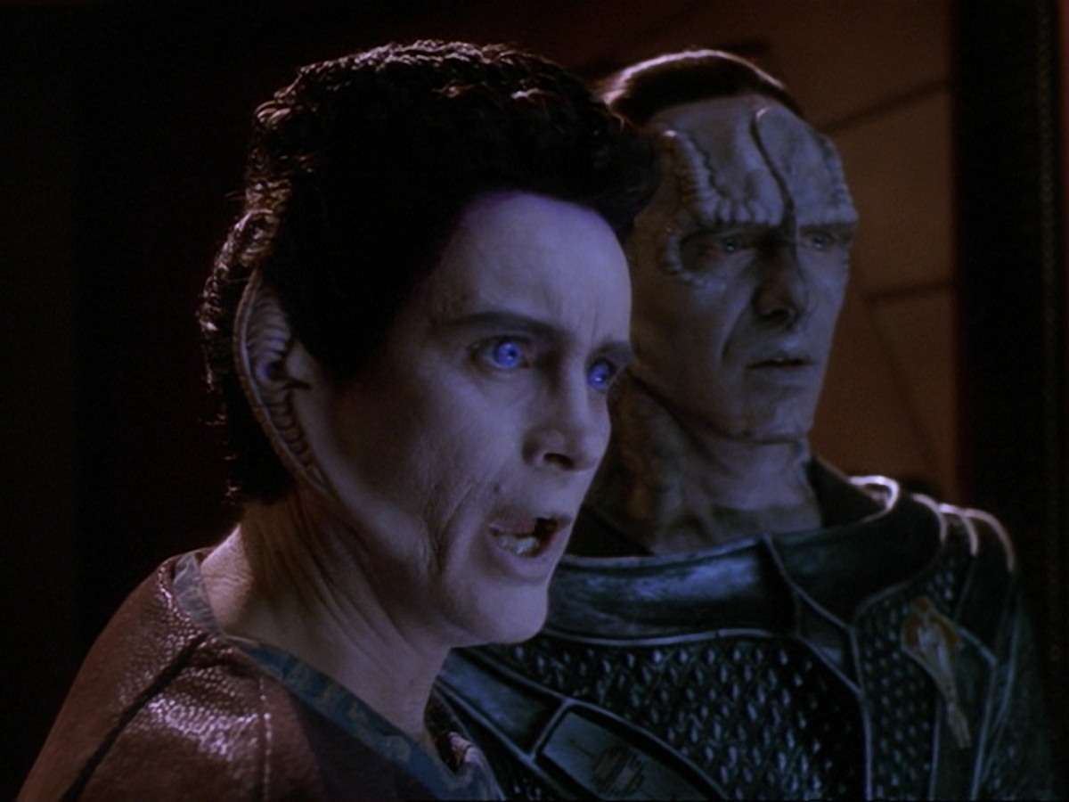extant_StarTrek_DS9_6x26-TearsOfTheProphets_3079.jpg