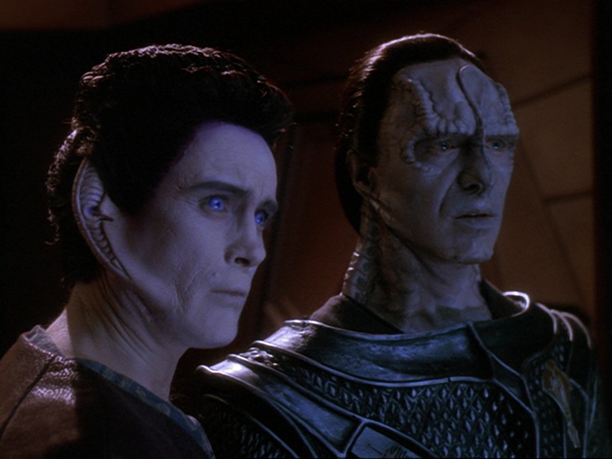 extant_StarTrek_DS9_6x26-TearsOfTheProphets_3121.jpg